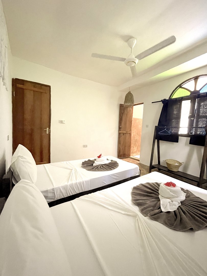 Double or Twin Room in Tunda Lodge (T2) Double or Twin Room in Tunda Lodge (T2)